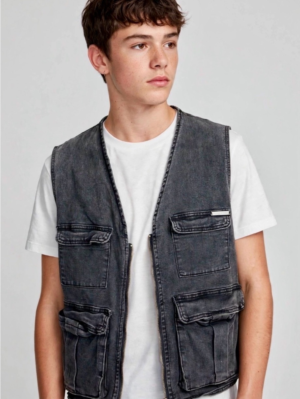 Liquor n Poker Men's Washed Black Cargo Utility Vest - Zip Up Size L- Rare Y2K